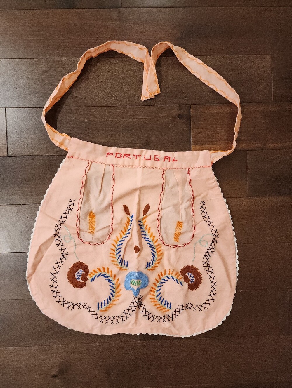 Embroidered Vintage Portugal Traditional Cooking And Baking Apron In Salmon Pink